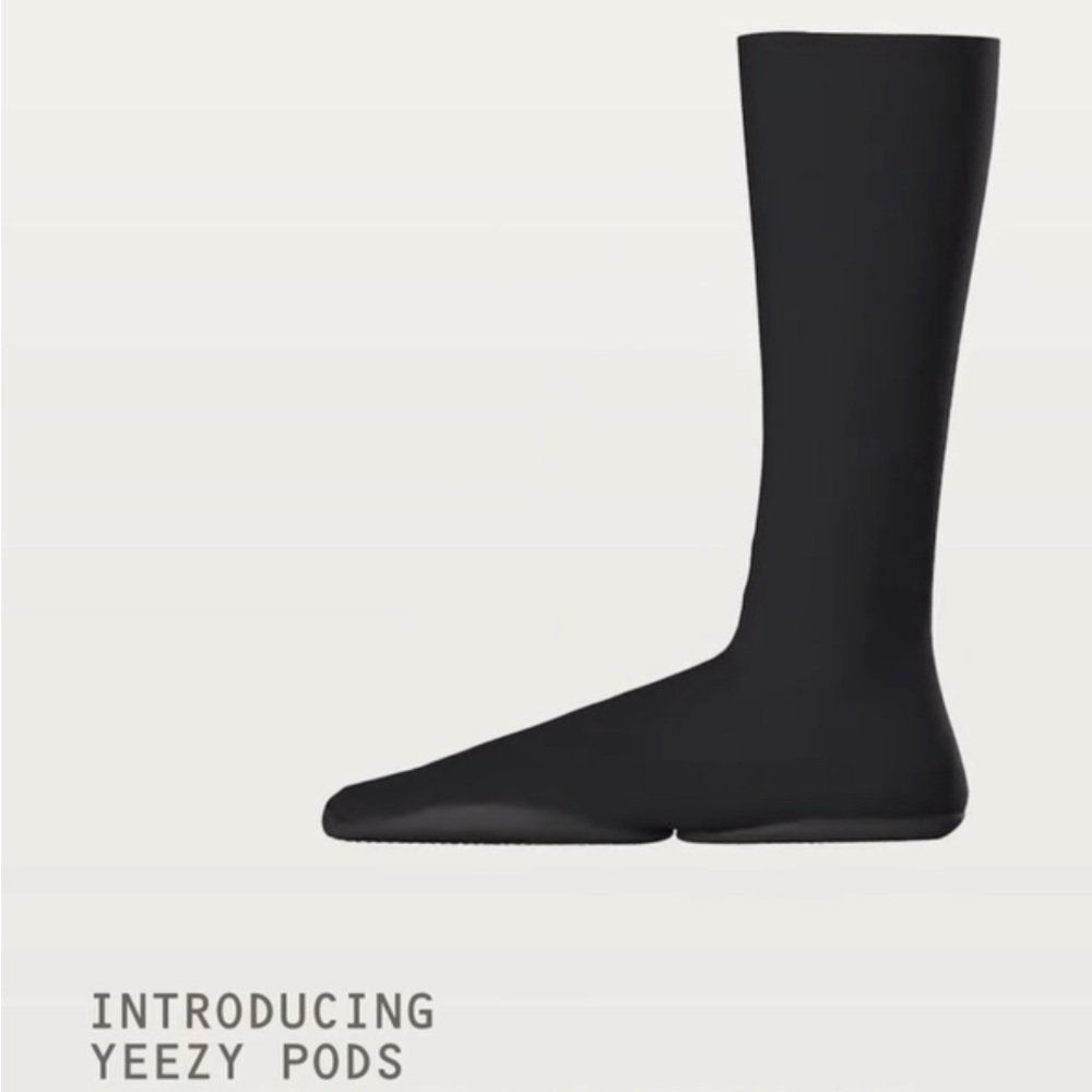 YZY Pods Size 2(9-10.5)